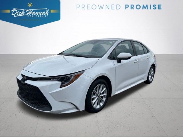 2020 Toyota Corolla LE's photo