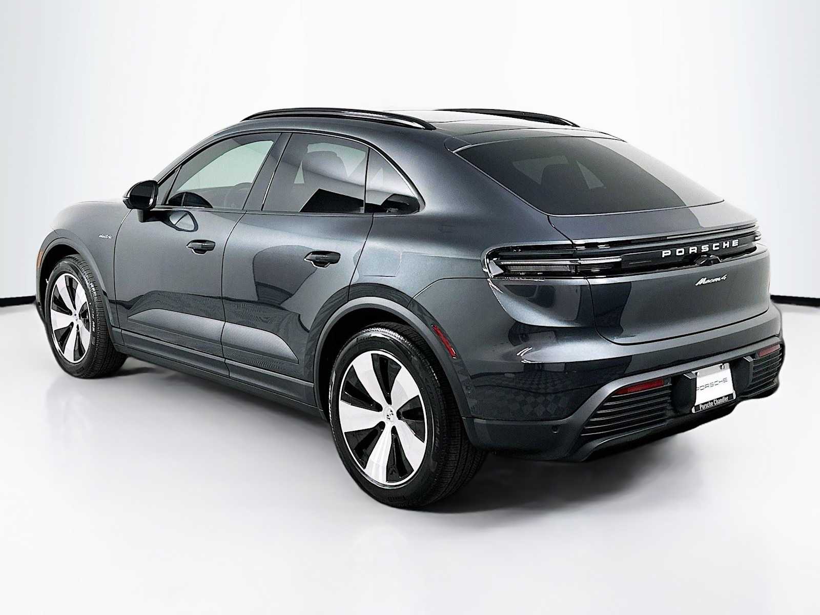 2024 Porsche Macan Electric 4 photo 3