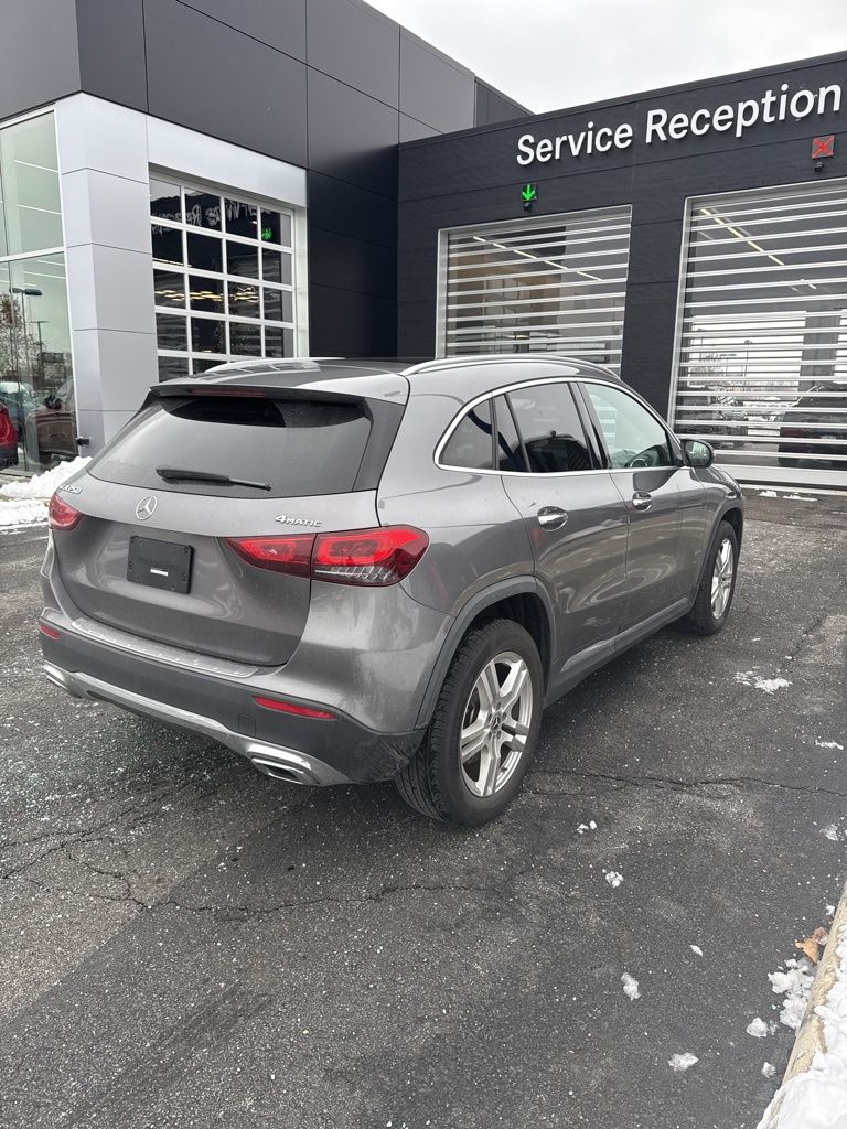 2021 Mercedes Benz GLA 250 4MATIC photo 2