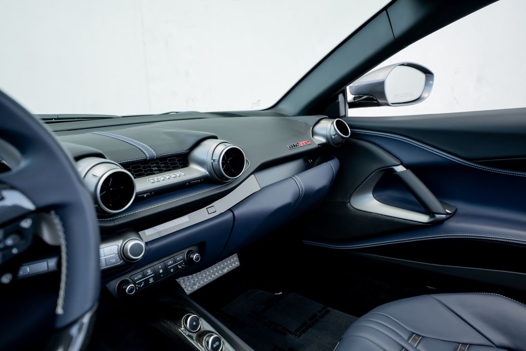 2022 Ferrari 812 GTS photo 33