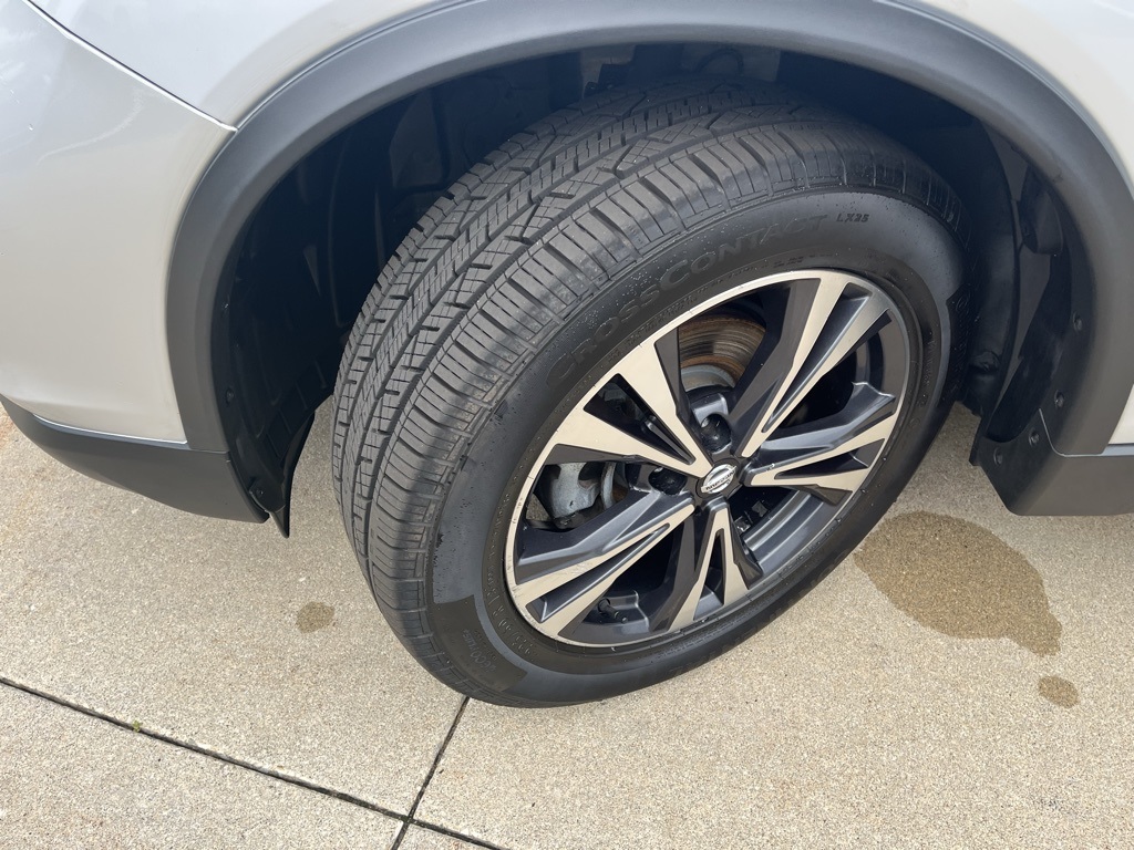 2018 Nissan Rogue SL photo 14