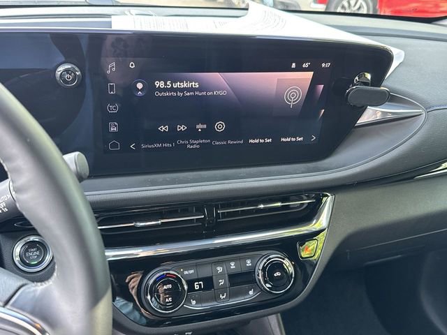 2025 Buick Envista ST photo 12