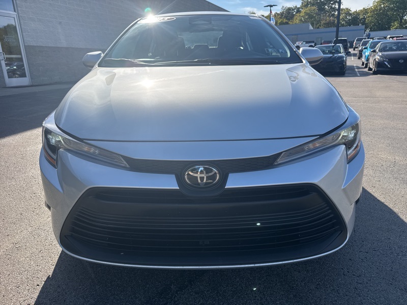 2025 Toyota Corolla LE photo 8