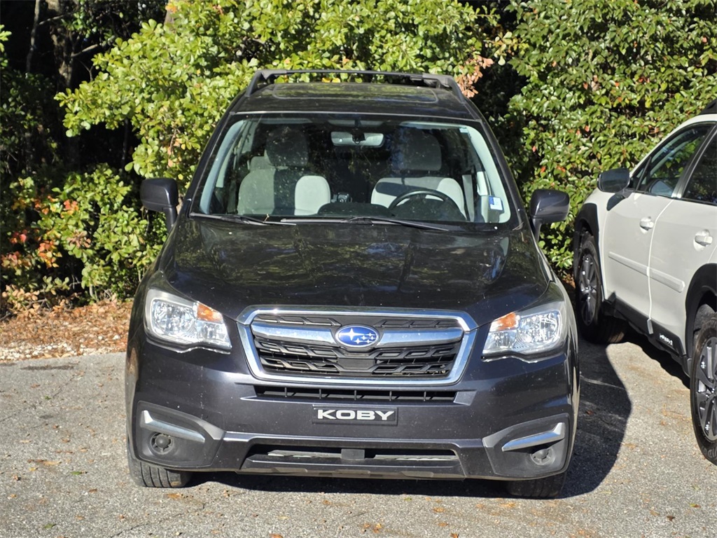 2018 Subaru Forester 2.5i Premium photo 2