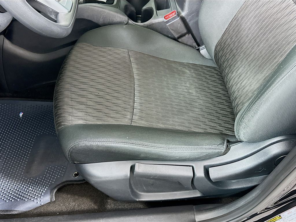 2020 Nissan Rogue S photo 19