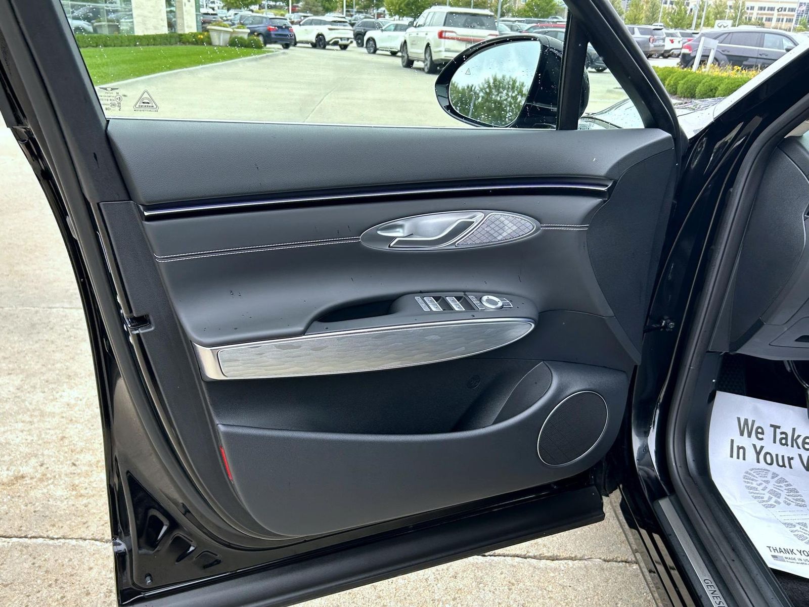 2026 Genesis Electrified GV70 photo 9