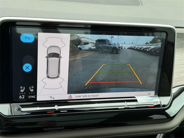 2025 Volkswagen Atlas SEL photo 4