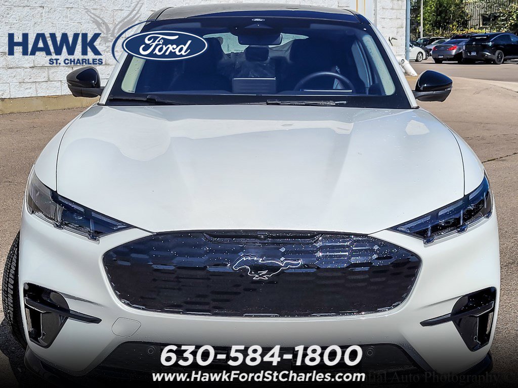 2025 FORD MUSTANG MACH-E - Image 3