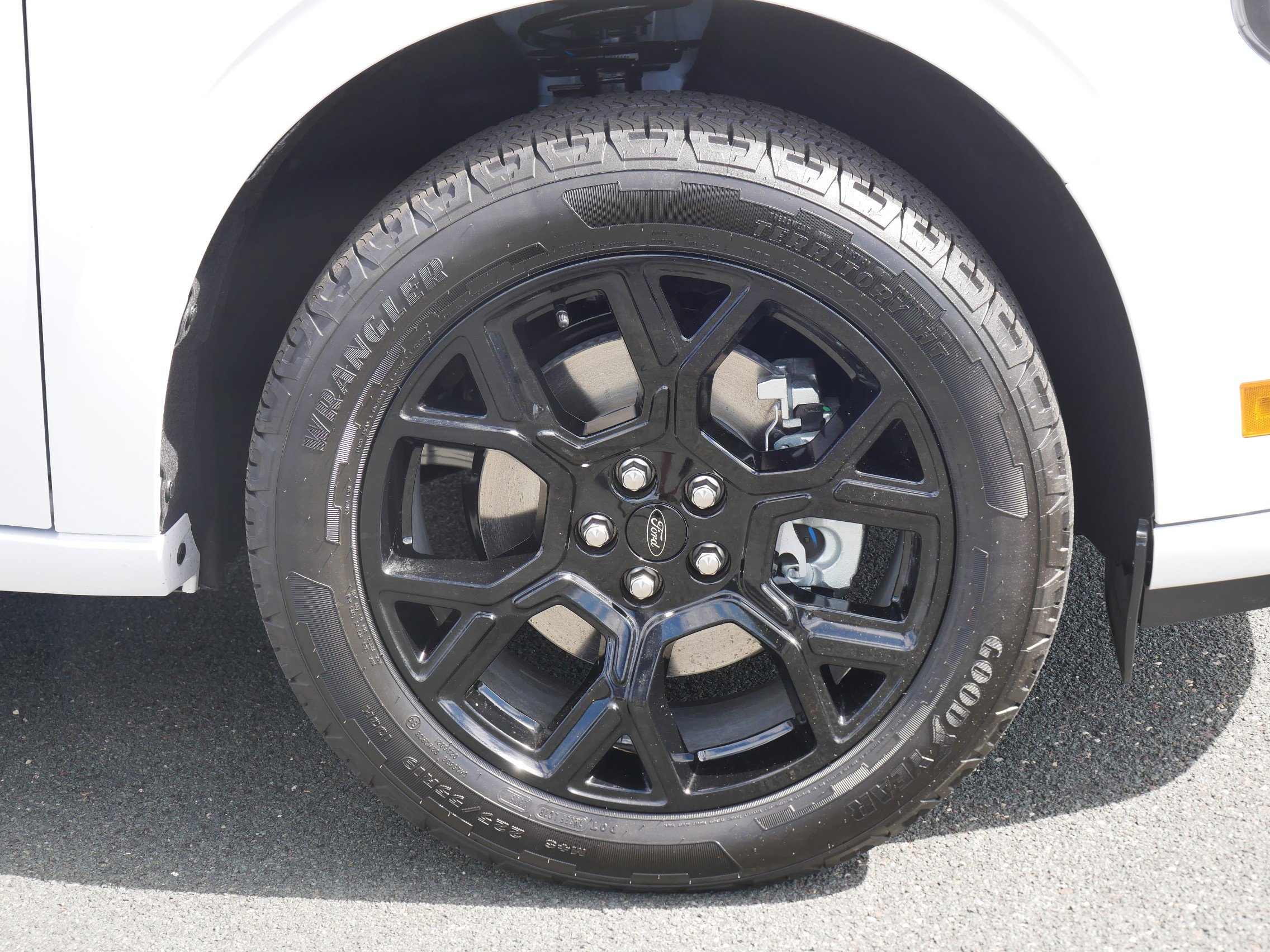 2025 Ford Maverick photo 4