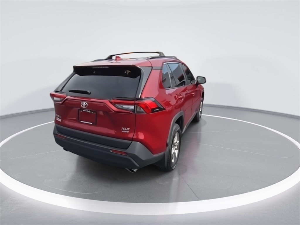 2022 Toyota RAV4 XLE photo 7