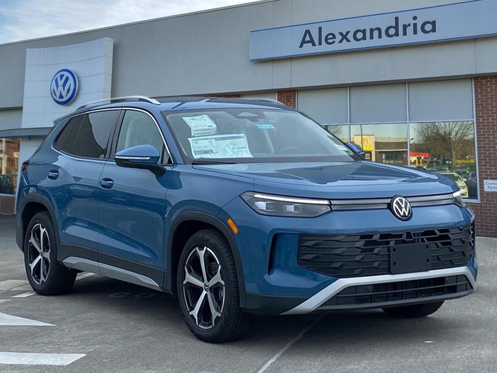 2026 Volkswagen Tiguan SE's photo