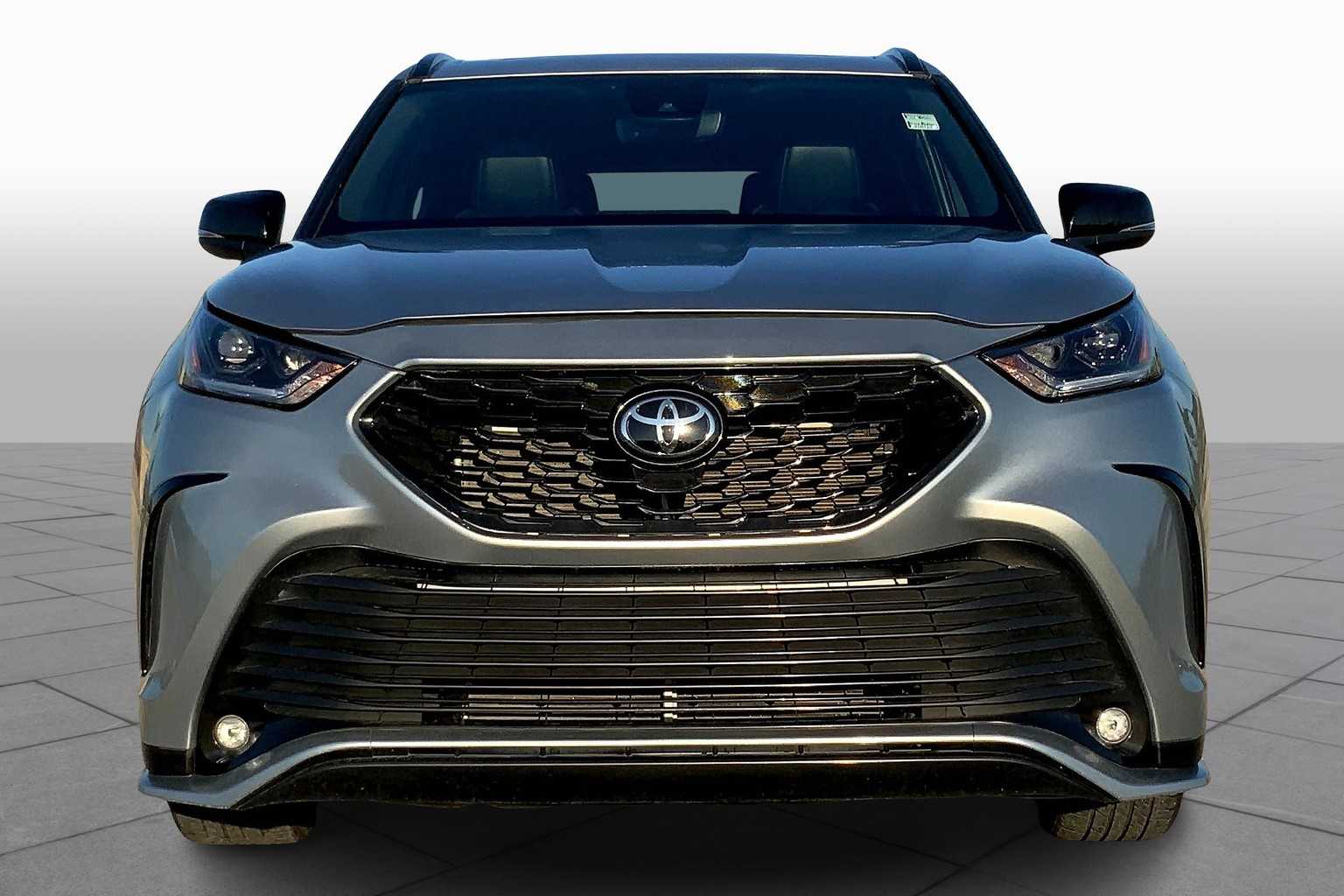2024 Toyota Highlander XSE photo 3