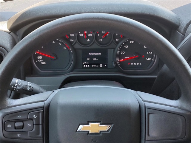 2024 Chevrolet Silverado 1500 Custom photo 11