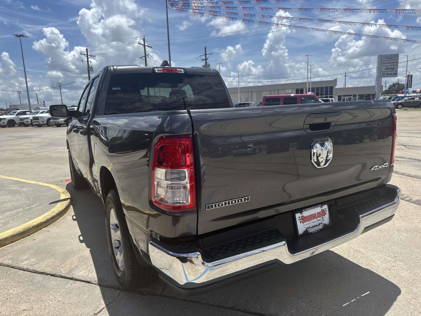 2019 Ram 1500 Laramie photo 3