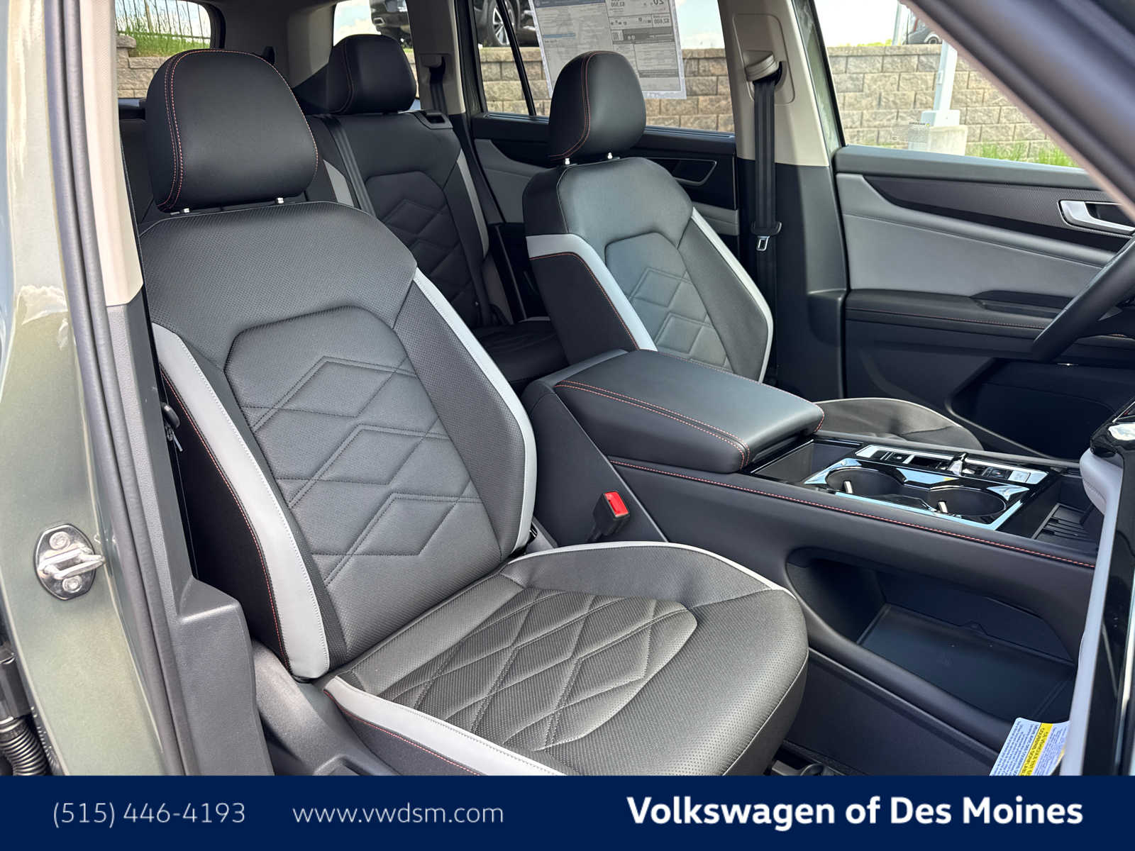 2025 Volkswagen Atlas Peak Edition SE photo 13