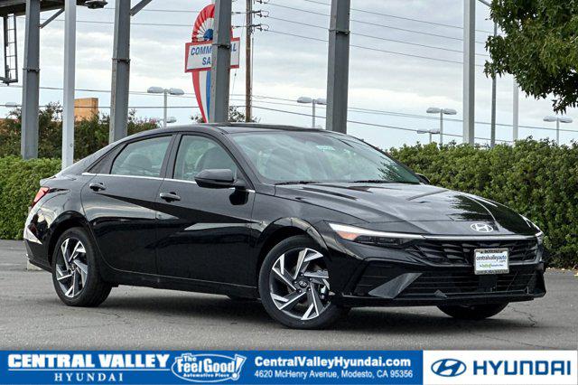 2025 Hyundai Elantra Limited's photo