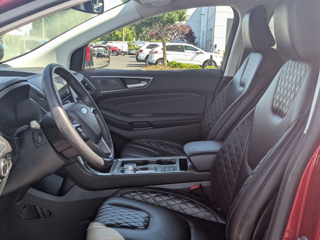 2024 Ford Edge Titanium photo 20