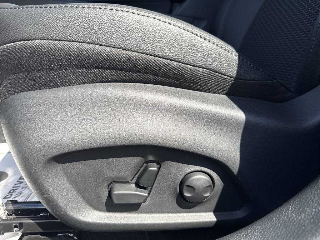 2025 Jeep Compass Latitude photo 12