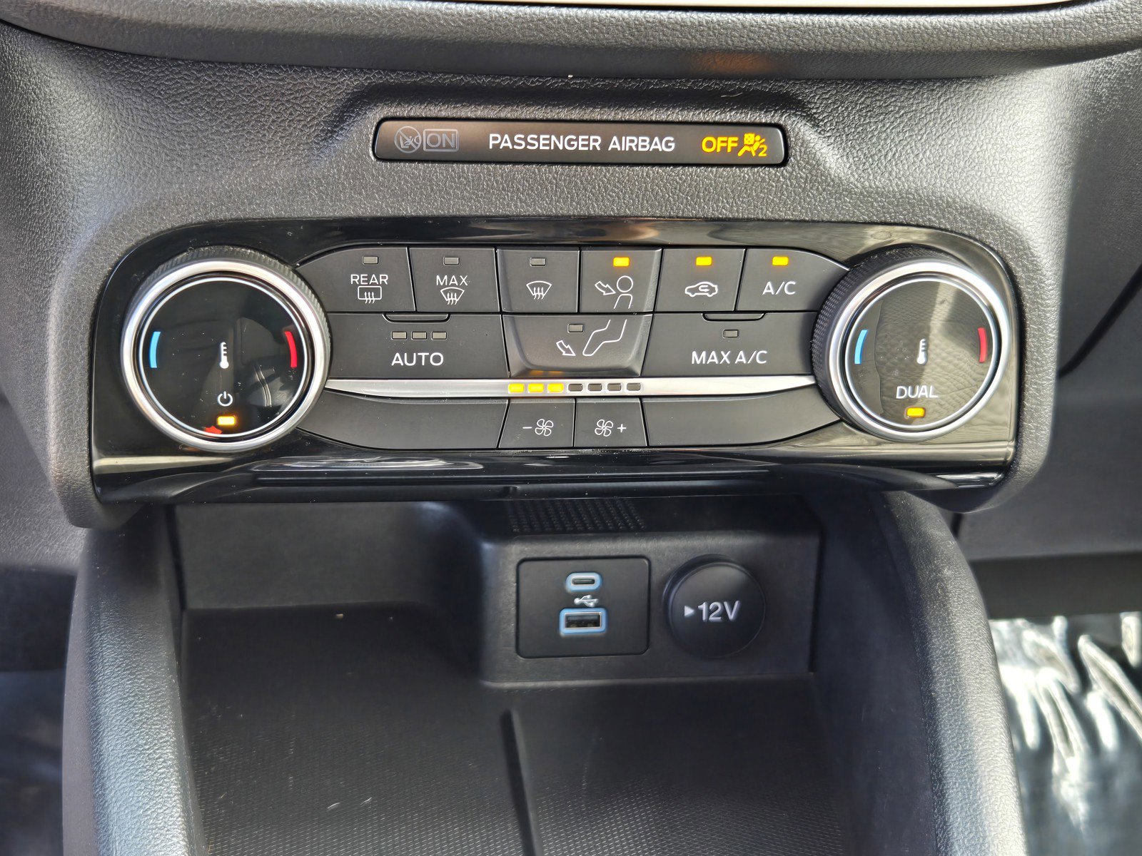 2022 Ford Escape SE photo 15
