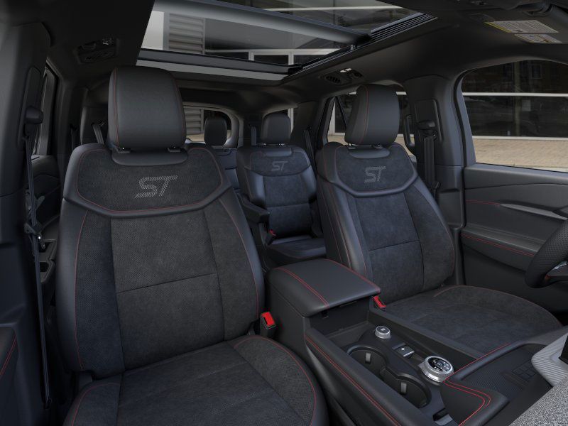 2025 Ford Explorer ST photo 10