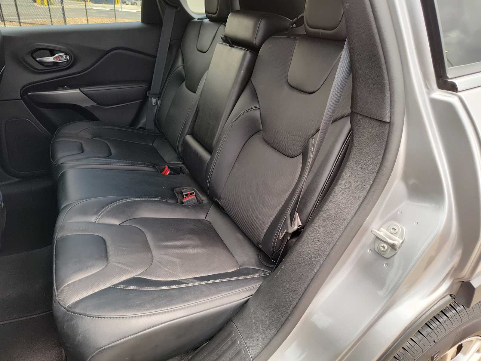 2022 Jeep Cherokee Latitude Lux photo 26