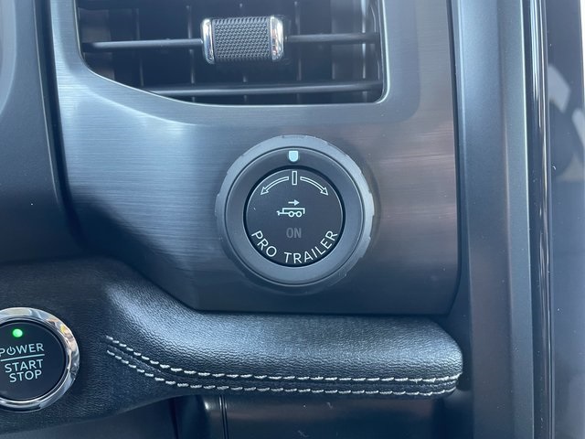 2025 Ford F-150 Lightning photo 24