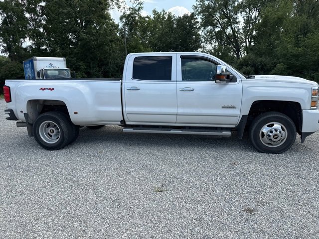 2019 Chevrolet Silverado 3500HD High Country photo 4