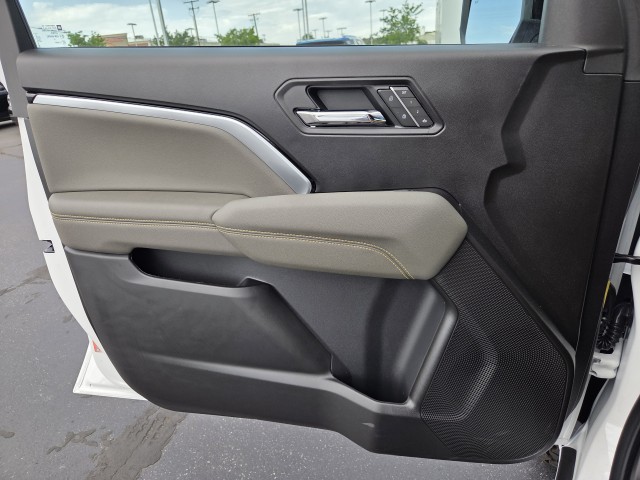 2025 Chevrolet Colorado ZR2 photo 10