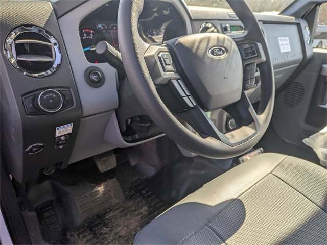 2024 Ford F-750 Base photo 14