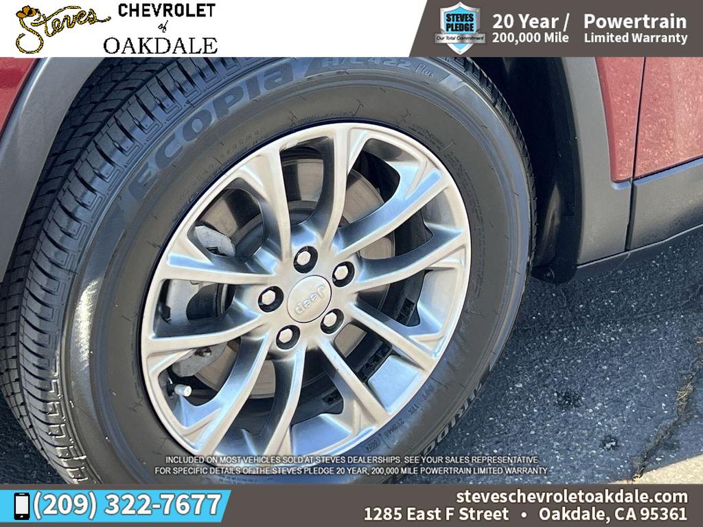 2019 Jeep Cherokee Latitude photo 30
