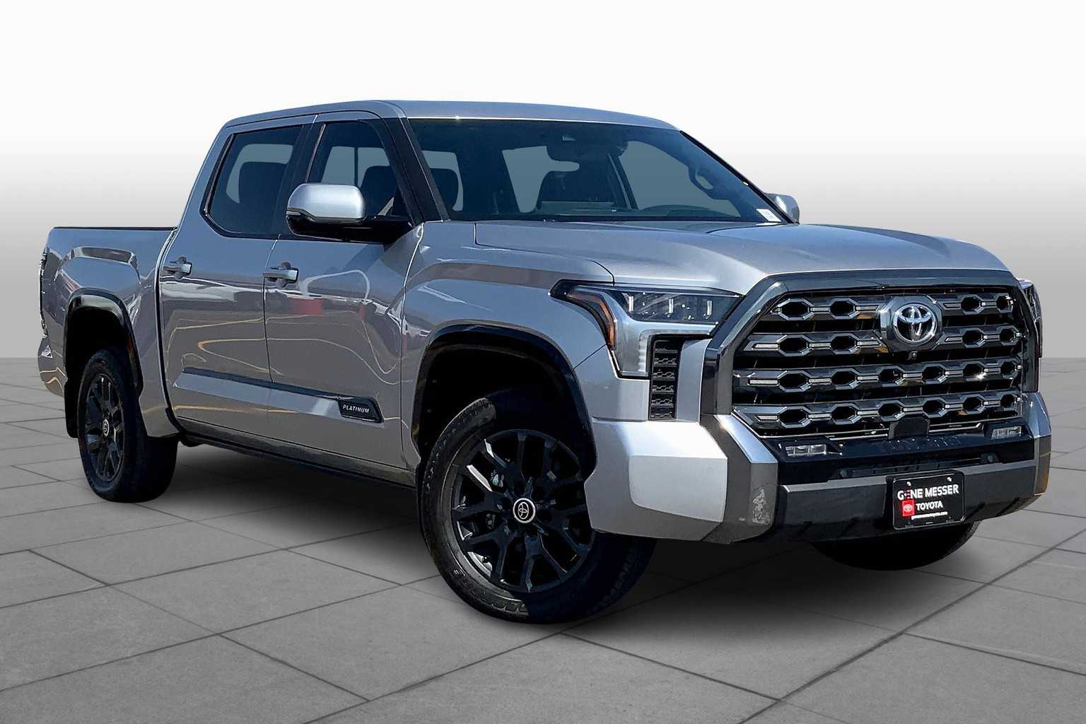 2024 Toyota Tundra Platinum CrewMax photo 4
