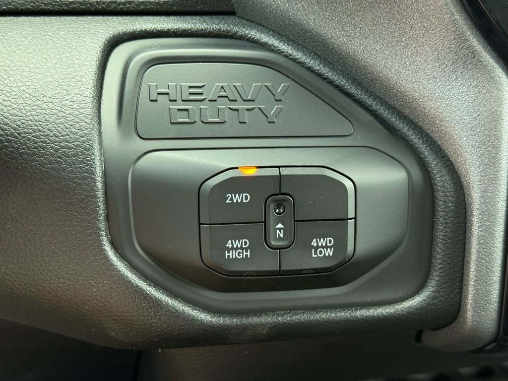 2025 Ram 2500 Tradesman photo 7