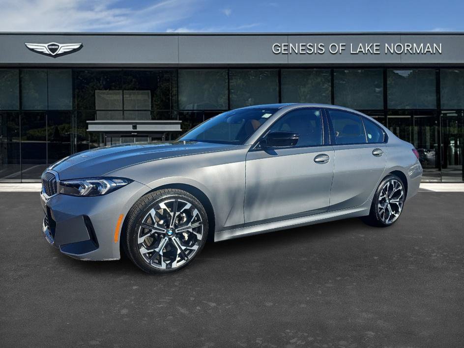 2025 BMW 3 Series 330i's photo