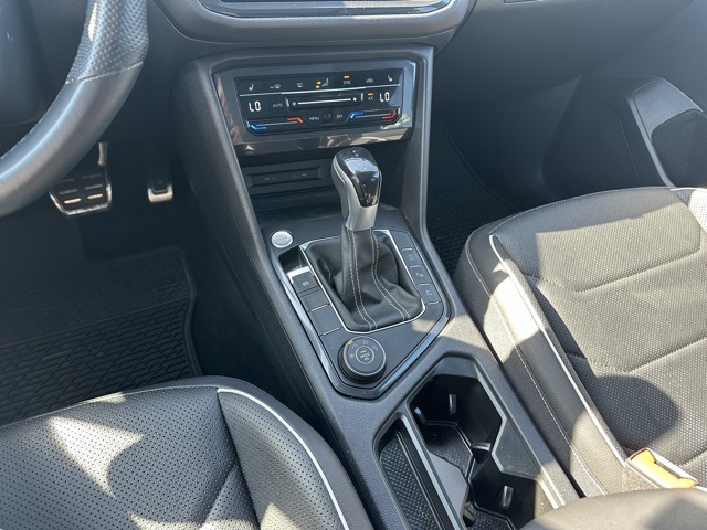 2022 Volkswagen Tiguan SEL Premium R-Line photo 23