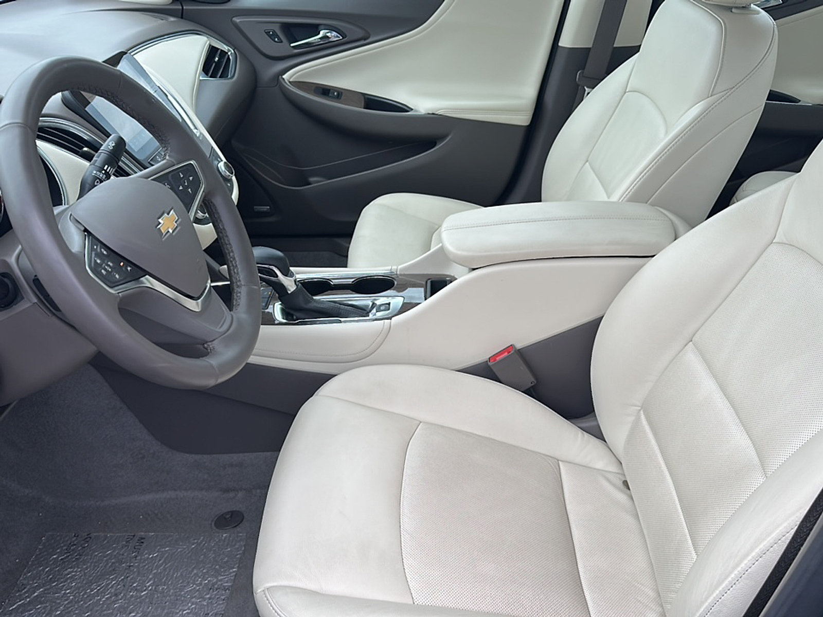 Used 2024 Lakeshore Blue Metallic CHEVROLET LT image 13
