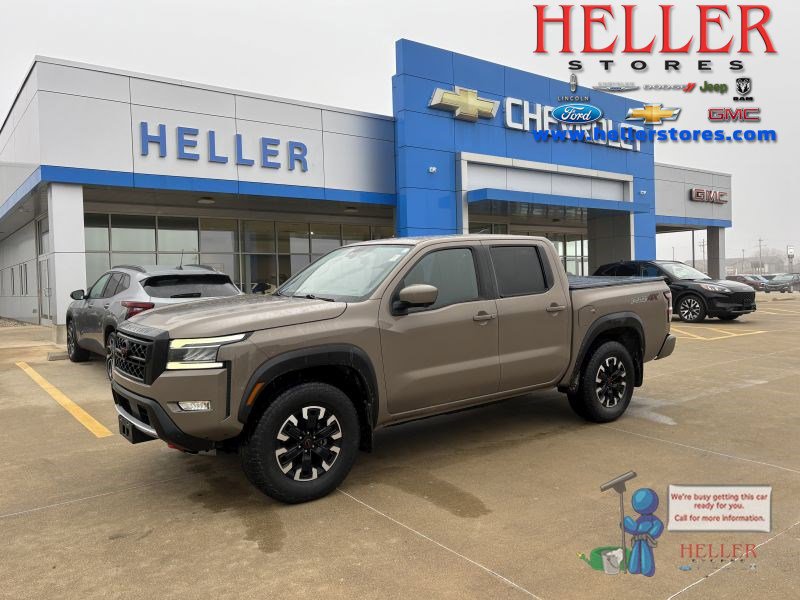 2022 Nissan Frontier PRO-4X's photo