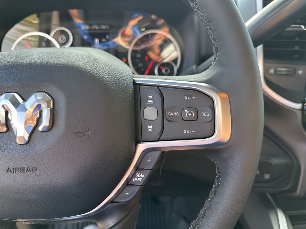 2025 Ram 2500 Big Horn photo 30