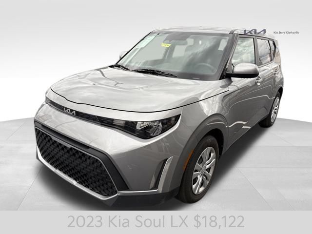 2023 Kia Soul LX photo 3