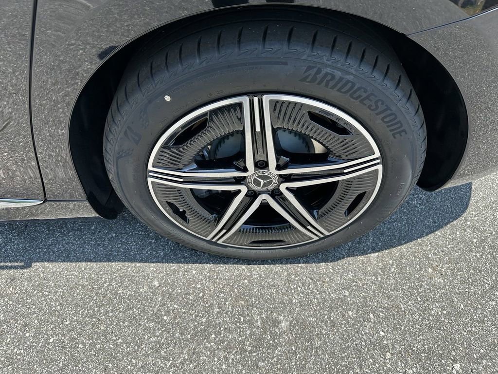 2024 Mercedes Benz EQE-Class Sedan photo 13