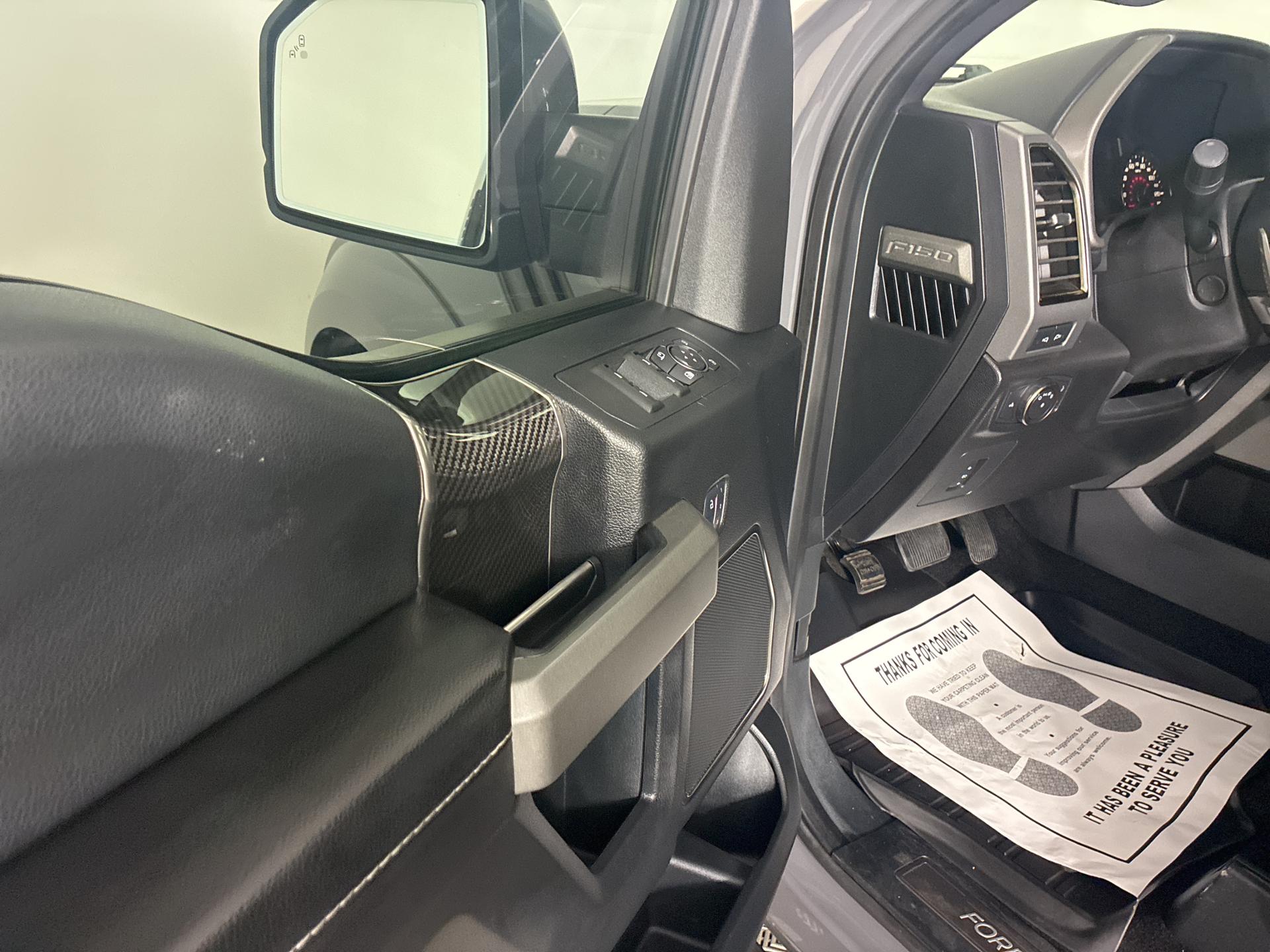 2018 Ford F-150 Raptor photo 11