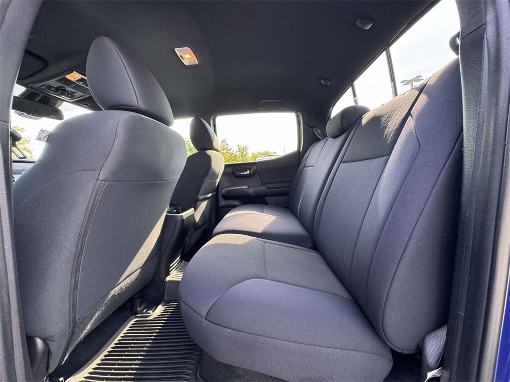 2023 Toyota Tacoma TRD Off-Road photo 14