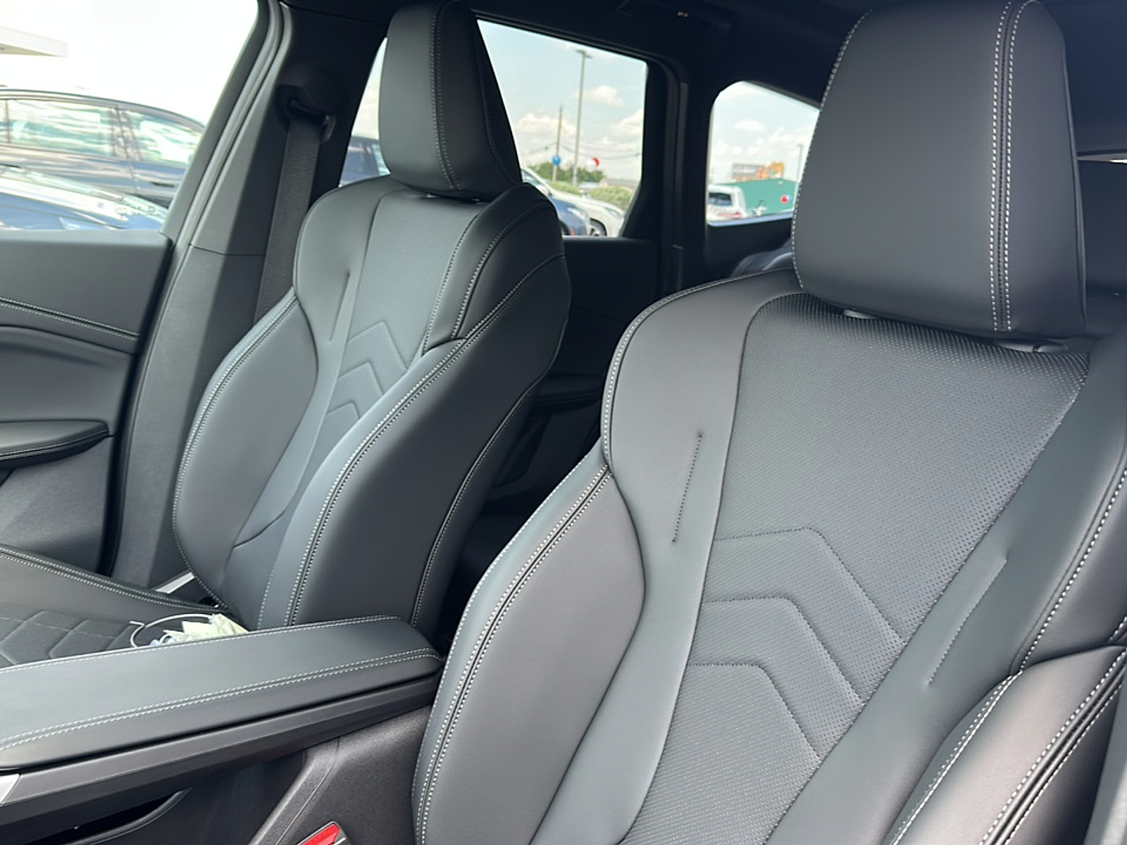 2025 Bmw X1 M35i photo 2
