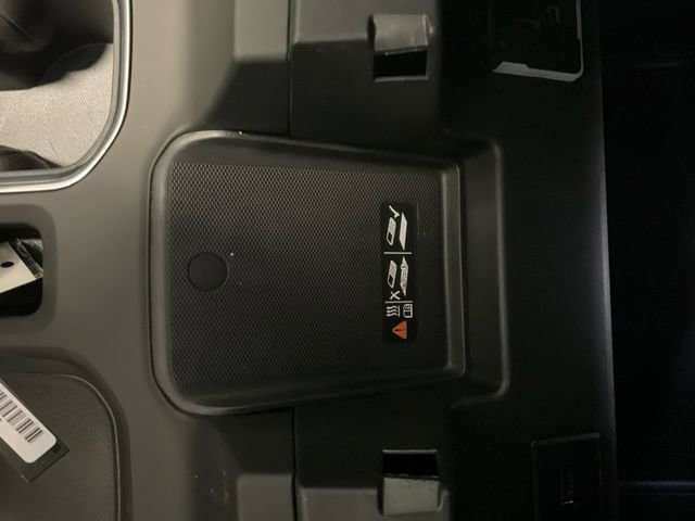 2025 Gmc Sierra 1500 SLT photo 28