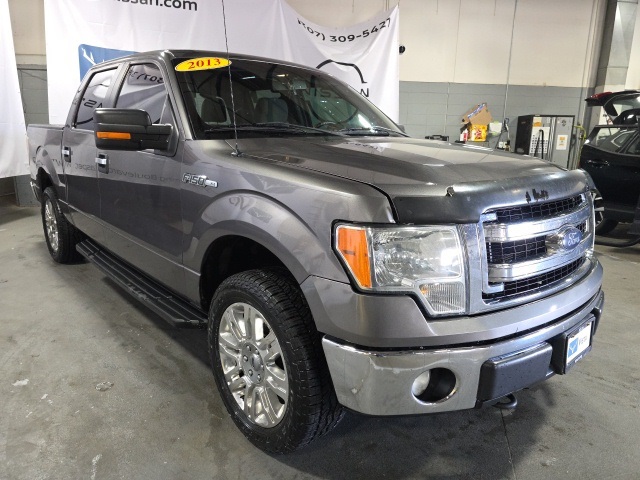 2013 Ford F-150 XLT photo 3