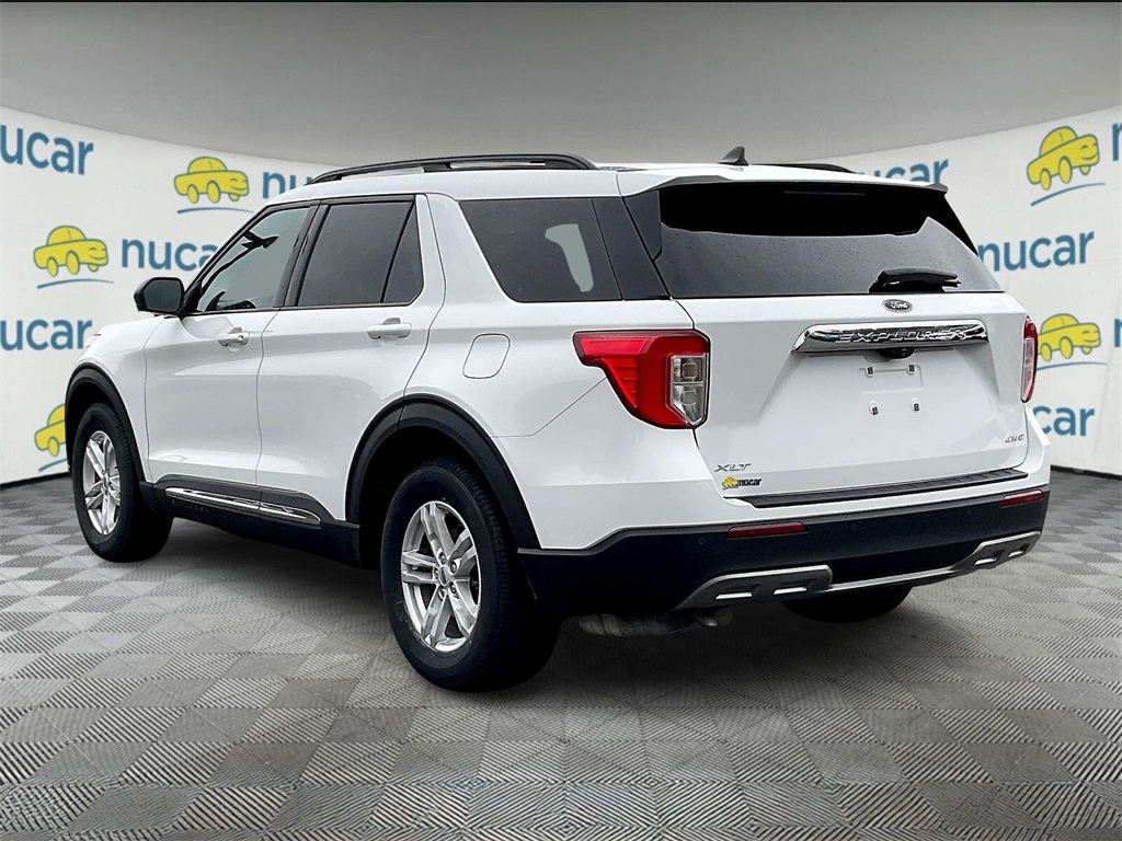2021 Ford Explorer XLT photo 4