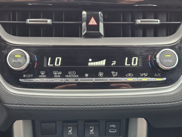 2024 Toyota Corolla Hybrid XSE photo 12