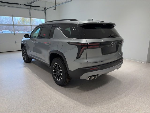 2026 Chevrolet Traverse Z71 photo 4