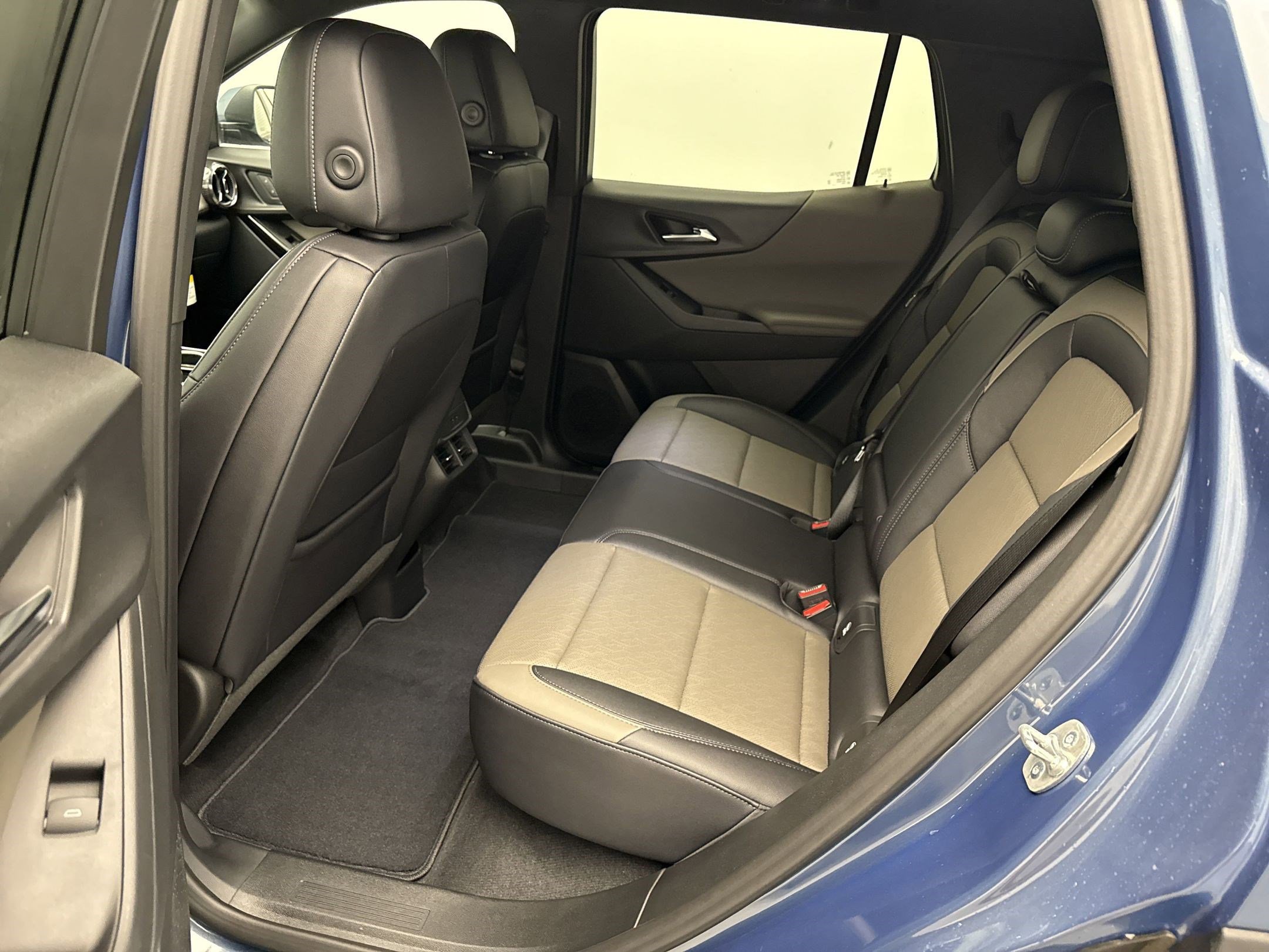 2026 Chevrolet Equinox LT photo 14