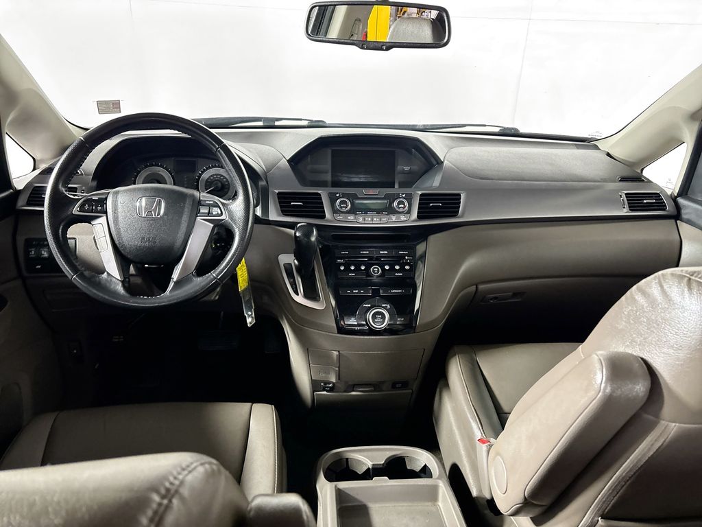 2013 Honda Odyssey EX-L photo 12