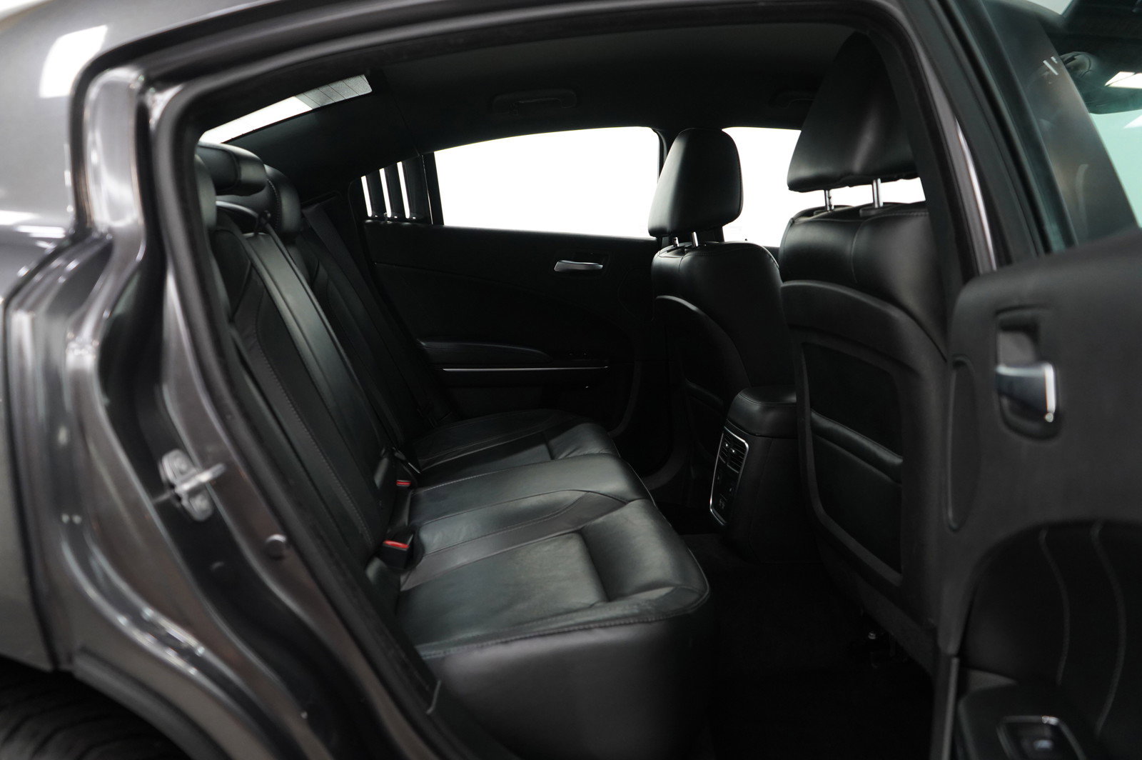 2016 Dodge Charger SXT photo 10